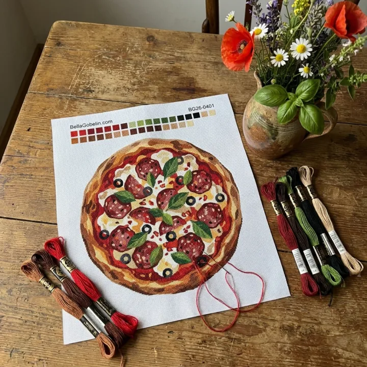 Pizza cu salam