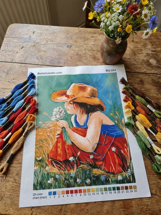 Fata cu coș de flori